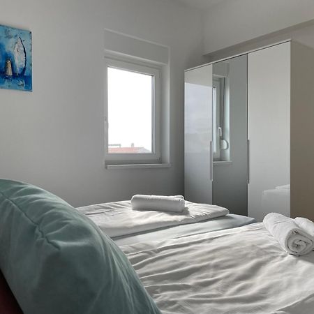 Sea View Mandre Apartment Exterior photo
